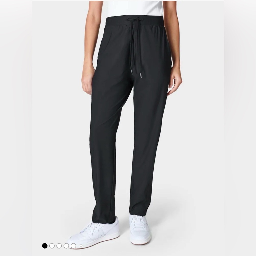 Sweaty Betty Black Explorer Trousers
Size 8-10